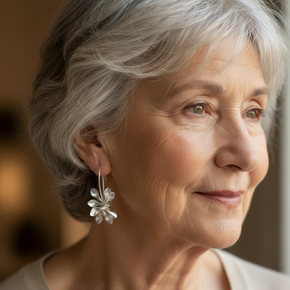 Pendientes vintage de plata con flores irregulares