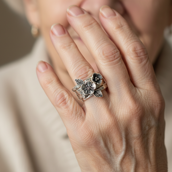 Anillo Vintage en Capas con Flor en Plata