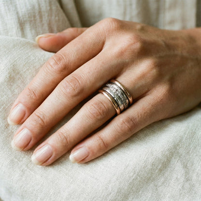 Anillo Vintage Dorado Grueso en Capas