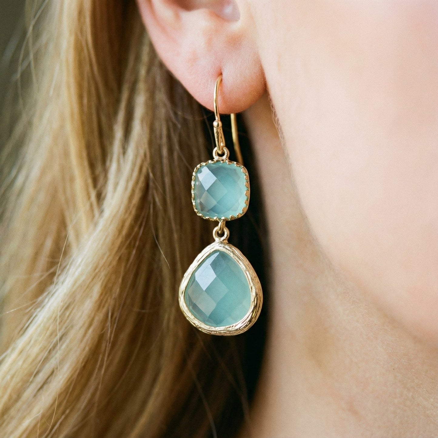 Pendientes Vintage con Piedra Turquesa y Piedra de Luna