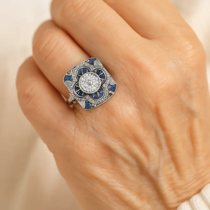 Anillo Vintage en Plateado con Zirconia Azul
