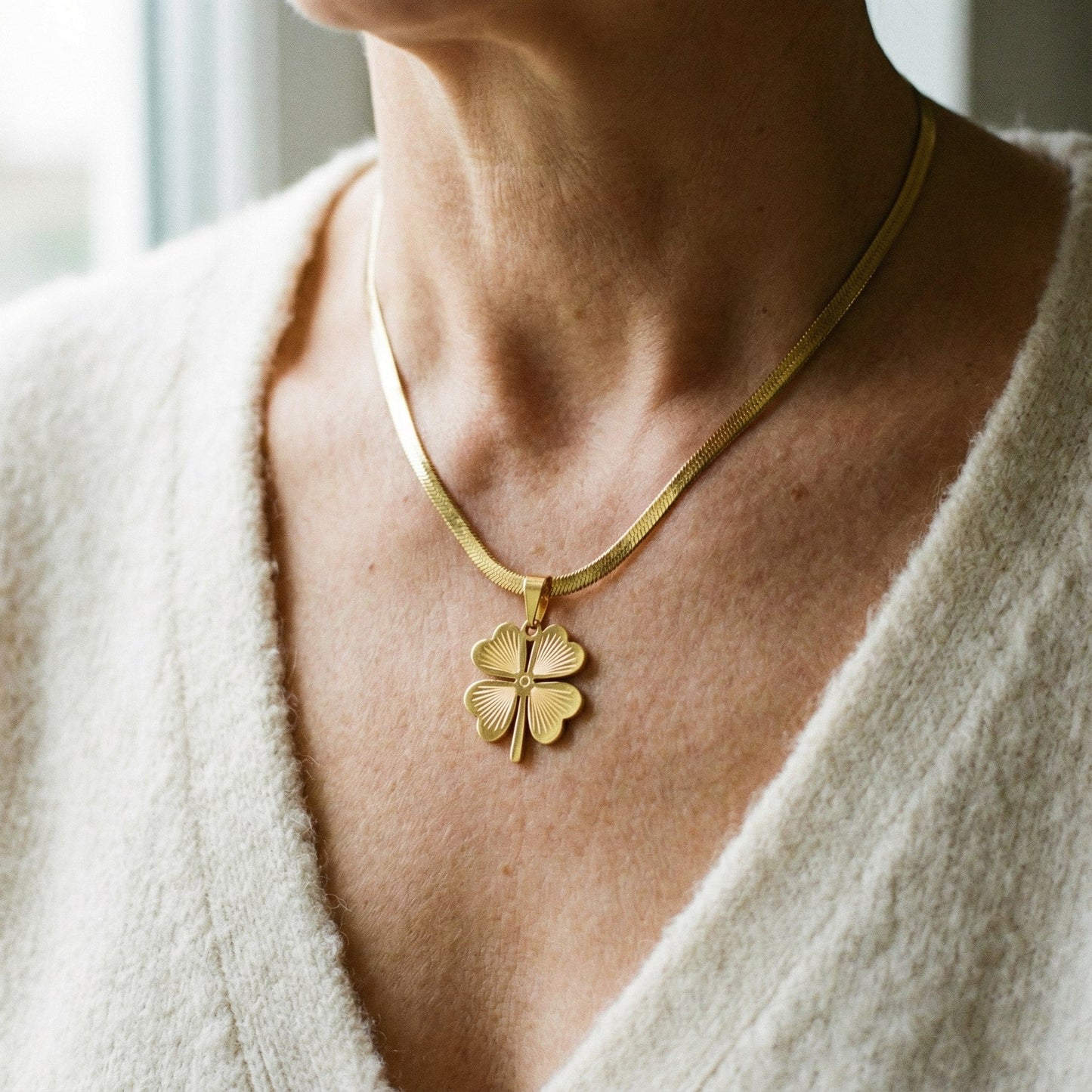 Colgante de Oro Trébol