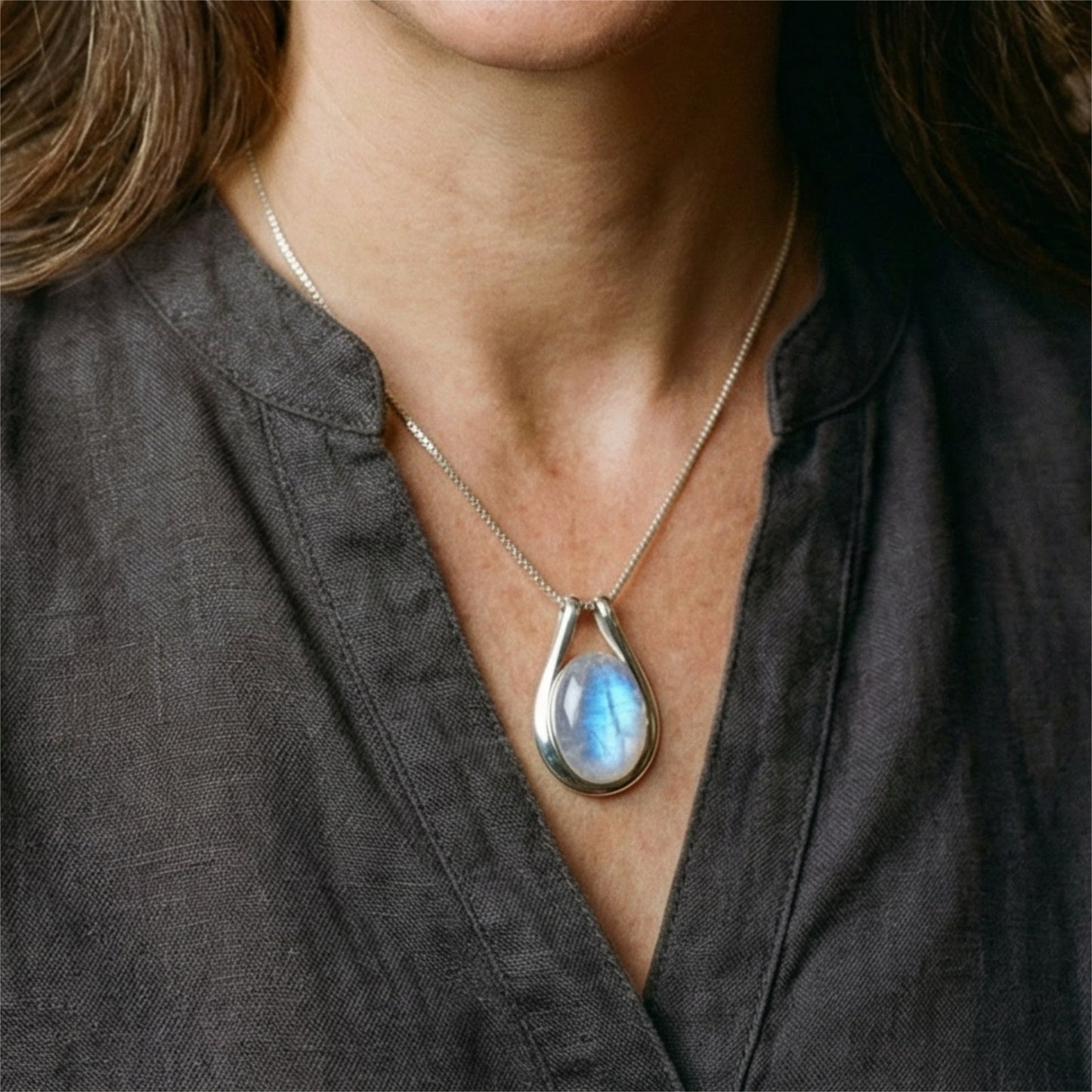 Collar de Ópalo Blanco Vintage