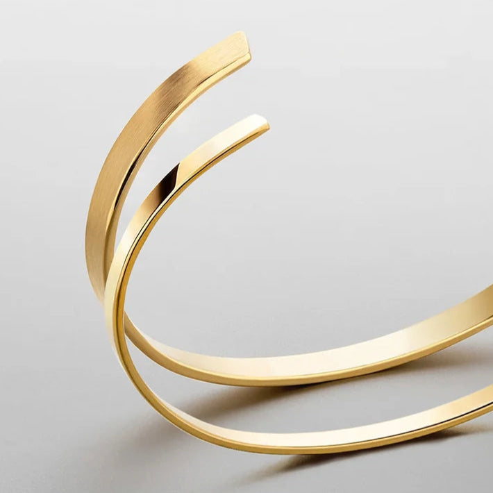 Pulsera de puño sencilla y lisa