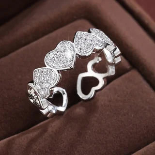 Anillo Corazones de Cristal
