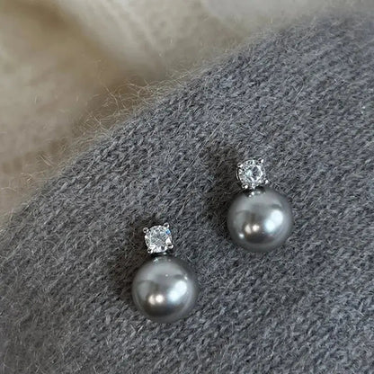 Pendientes Elegantes de Perla Negra con Zirconia