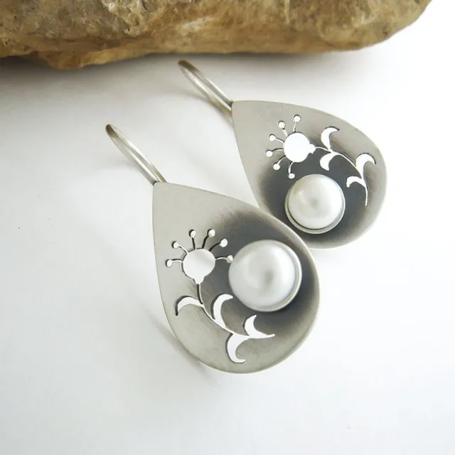 Pendientes Vintage con Flor y Perla