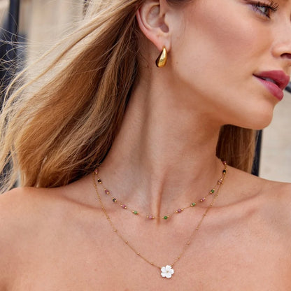 Collar de Flores de Gran Belleza